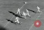 Standbild Fußballspiel United States USA, 1951, aus Sekunde 34 historischem Filmmaterial Videoclip 65675040661