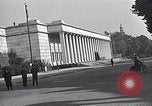 Standbild Deutscher Export Ausstellung bald nach Zweiten Weltkrieg München Deutschland, 1946, aus Sekunde 14 historischem Filmmaterial Videoclip 65675040664
