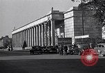 Standbild Deutscher Export Ausstellung bald nach Zweiten Weltkrieg München Deutschland, 1946, aus Sekunde 45 historischem Filmmaterial Videoclip 65675040664