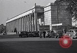 Standbild Deutscher Export Ausstellung bald nach Zweiten Weltkrieg München Deutschland, 1946, aus Sekunde 57 historischem Filmmaterial Videoclip 65675040664