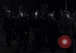Standbild Eisenhower kommt in München-freimann DP-Camp München Deutschland, 1946, aus Sekunde 22 historischem Filmmaterial Videoclip 65675040668