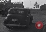 Standbild Eisenhower kommt in München-freimann DP-Camp München Deutschland, 1946, aus Sekunde 53 historischem Filmmaterial Videoclip 65675040668