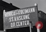 Standbild General Eisenhower an Vertriebene Camp München Deutschland, 1946, aus Sekunde 5 historischem Filmmaterial Videoclip 65675040669
