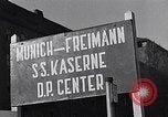 Standbild General Eisenhower an Vertriebene Camp München Deutschland, 1946, aus Sekunde 6 historischem Filmmaterial Videoclip 65675040669