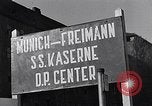 Standbild General Eisenhower an Vertriebene Camp München Deutschland, 1946, aus Sekunde 8 historischem Filmmaterial Videoclip 65675040669