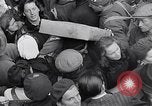Standbild deutsche Volk München Deutschland, 1945, aus Sekunde 15 historischem Filmmaterial Videoclip 65675040674
