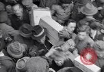Standbild deutsche Volk München Deutschland, 1945, aus Sekunde 26 historischem Filmmaterial Videoclip 65675040674