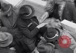 Standbild deutsche Volk München Deutschland, 1945, aus Sekunde 31 historischem Filmmaterial Videoclip 65675040674