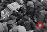 Standbild deutsche Volk München Deutschland, 1945, aus Sekunde 62 historischem Filmmaterial Videoclip 65675040674