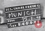 Immagine di Prigionieri tedeschi Monaco di Baviera Germania, 1945, secondo 3 filmato di repertorio 65675040677
