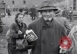 Standbild deutsche Volk München Deutschland, 1945, aus Sekunde 11 historischem Filmmaterial Videoclip 65675040679
