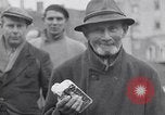 Standbild deutsche Volk München Deutschland, 1945, aus Sekunde 16 historischem Filmmaterial Videoclip 65675040679