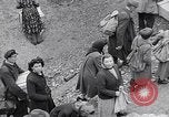 Standbild deutsche Volk München Deutschland, 1945, aus Sekunde 46 historischem Filmmaterial Videoclip 65675040679