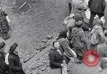 Standbild deutsche Volk München Deutschland, 1945, aus Sekunde 47 historischem Filmmaterial Videoclip 65675040679