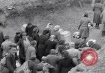 Standbild deutsche Volk München Deutschland, 1945, aus Sekunde 54 historischem Filmmaterial Videoclip 65675040679