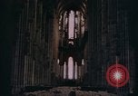 Standbild Bombe beschädigt Köln Deutschland, 1945, aus Sekunde 25 historischem Filmmaterial Videoclip 65675040691