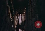 Standbild Bombe beschädigt Köln Deutschland, 1945, aus Sekunde 35 historischem Filmmaterial Videoclip 65675040691