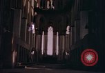 Standbild Bombe beschädigt Köln Deutschland, 1945, aus Sekunde 48 historischem Filmmaterial Videoclip 65675040691