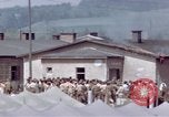 Immagine di Liberati i prigionieri da Moosburg Moosburg Germania, 1945, secondo 19 filmato di repertorio 65675040695