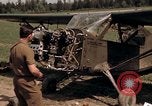 Immagine di Stati Uniti Esercito degli aeromobili meccanica Germania, 1945, secondo 8 filmato di repertorio 65675040696