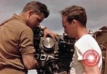 Immagine di Stati Uniti Esercito degli aeromobili meccanica Germania, 1945, secondo 13 filmato di repertorio 65675040696