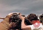 Immagine di Stati Uniti Esercito degli aeromobili meccanica Germania, 1945, secondo 19 filmato di repertorio 65675040696