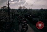 Immagine di Militare europea prigionieri liberati in Germania Germania, 1945, secondo 25 filmato di repertorio 65675040697