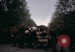 Immagine di Militare europea prigionieri liberati in Germania Germania, 1945, secondo 48 filmato di repertorio 65675040697