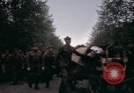 Immagine di Militare europea prigionieri liberati in Germania Germania, 1945, secondo 49 filmato di repertorio 65675040697