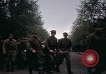 Immagine di Militare europea prigionieri liberati in Germania Germania, 1945, secondo 51 filmato di repertorio 65675040697