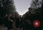 Immagine di Militare europea prigionieri liberati in Germania Germania, 1945, secondo 54 filmato di repertorio 65675040697