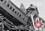 Image accident de train Portola California USA, 1931, de la seconde 21 séquences d'archives historiques vidéo 65675040719