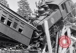 Image accident de train Portola California USA, 1931, de la seconde 37 séquences d'archives historiques vidéo 65675040719