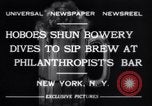 Standbild Beer Bar von Urbain Ledoux während Verbot New York City USA, 1932, aus Sekunde 6 historischem Filmmaterial Videoclip 65675040730
