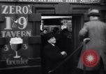 Standbild Beer Bar von Urbain Ledoux während Verbot New York City USA, 1932, aus Sekunde 13 historischem Filmmaterial Videoclip 65675040730