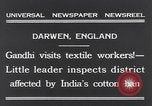 Standbild Mohandas Karamchand Gandhi visits England Darwen England United Kingdom, 1931, aus Sekunde 3 historischem Filmmaterial Videoclip 65675040736