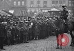 Standbild Mohandas Karamchand Gandhi visits England Darwen England United Kingdom, 1931, aus Sekunde 26 historischem Filmmaterial Videoclip 65675040736