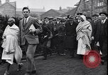 Standbild Mohandas Karamchand Gandhi visits England Darwen England United Kingdom, 1931, aus Sekunde 36 historischem Filmmaterial Videoclip 65675040736