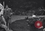 Standbild Mohandas Karamchand Gandhi visits England Darwen England United Kingdom, 1931, aus Sekunde 37 historischem Filmmaterial Videoclip 65675040736