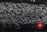 Immagine di Ragazzo nazista di Hitler saluta Bad Harzburg Germania, 1931, secondo 17 filmato di repertorio 65675040742