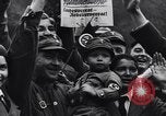 Immagine di Ragazzo nazista di Hitler saluta Bad Harzburg Germania, 1931, secondo 39 filmato di repertorio 65675040742