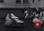 Immagine di Il lavaggio delle stoviglie contest Oakland California USA, 1931, secondo 18 filmato di repertorio 65675040745