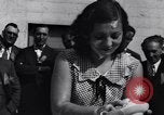 Immagine di Il lavaggio delle stoviglie contest Oakland California USA, 1931, secondo 42 filmato di repertorio 65675040745