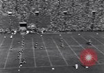 Standbild Fußballspiel New Haven Connecticut USA, 1931, aus Sekunde 14 historischem Filmmaterial Videoclip 65675040747
