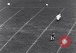 Standbild Fußballspiel New Haven Connecticut USA, 1931, aus Sekunde 34 historischem Filmmaterial Videoclip 65675040747