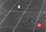 Standbild Fußballspiel New Haven Connecticut USA, 1931, aus Sekunde 35 historischem Filmmaterial Videoclip 65675040747