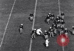 Standbild Fußballspiel New Haven Connecticut USA, 1931, aus Sekunde 40 historischem Filmmaterial Videoclip 65675040747