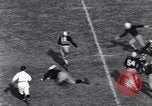 Standbild Fußballspiel New Haven Connecticut USA, 1931, aus Sekunde 43 historischem Filmmaterial Videoclip 65675040747