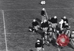 Standbild Fußballspiel New Haven Connecticut USA, 1931, aus Sekunde 50 historischem Filmmaterial Videoclip 65675040747