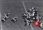 Standbild Fußballspiel New Haven Connecticut USA, 1931, aus Sekunde 52 historischem Filmmaterial Videoclip 65675040747